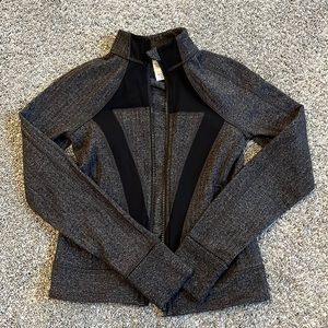 Avivva zip up jacket
